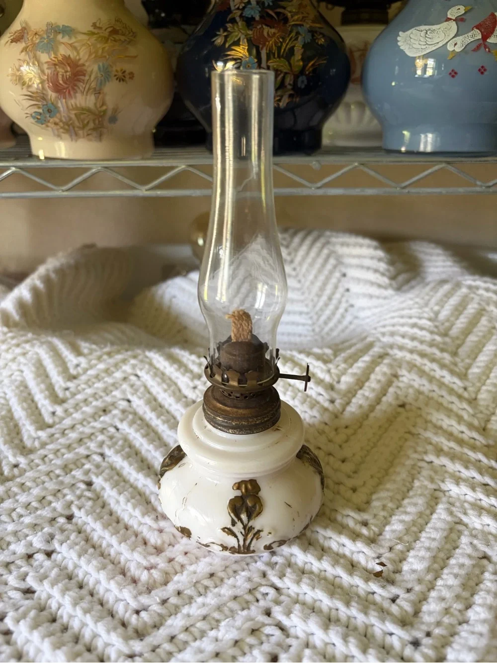 Vintage-Style White and Gold Glass Oil Lamp - Unbranded